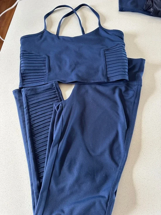 Threads 4 Thought Set - Picture 1 of 1